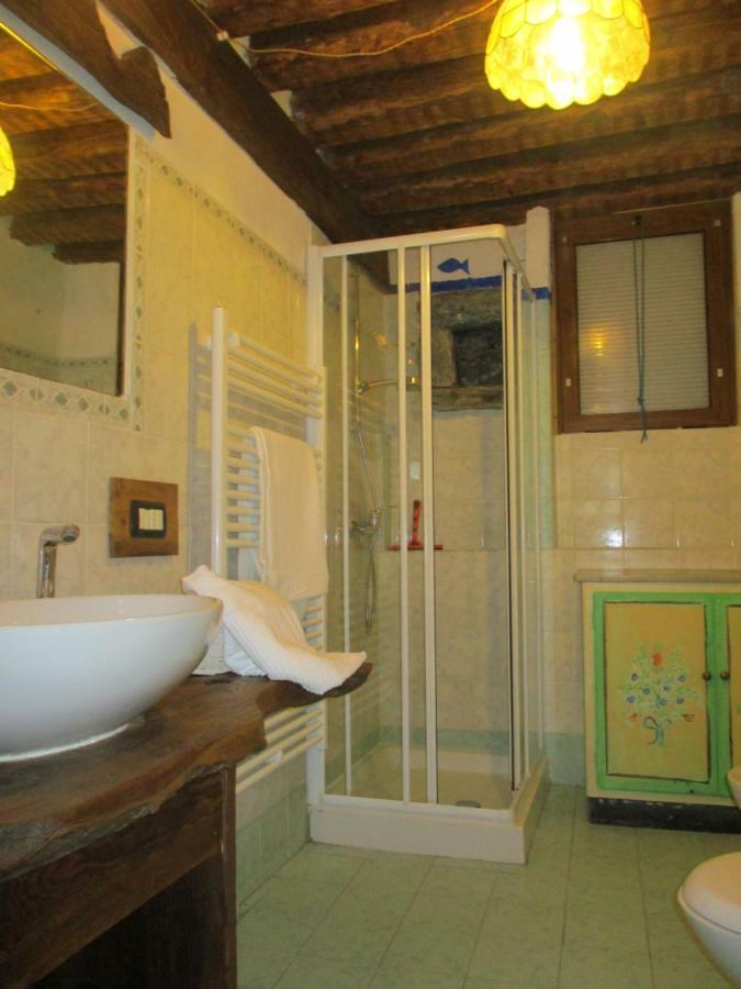 サン・ピエールLa Cascina D'Orleansアパートメント エクステリア 写真